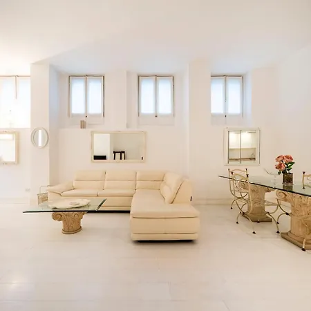 Centro Luxury - Duomo 5min - Garden, Wifi Apartment Milan