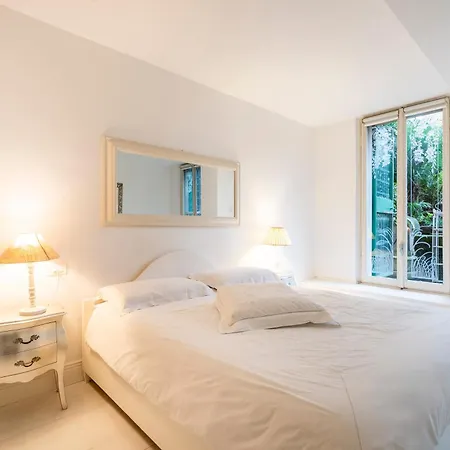 Centro Luxury - Duomo 5min - Garden, Wifi *