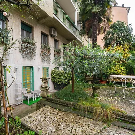 Apartment Centro Luxury - Duomo 5min - Garden, Wifi Milan