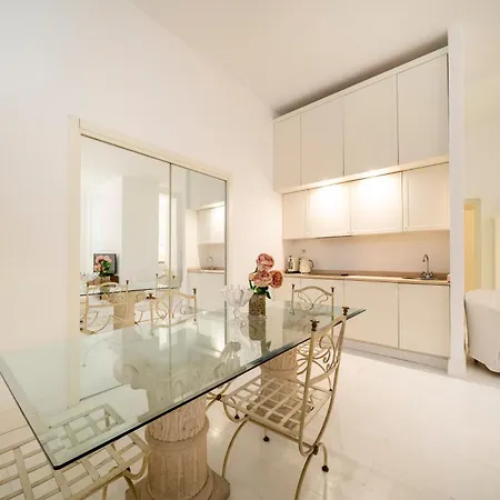 Centro Luxury - Duomo 5min - Garden, Wifi Apartment Milan